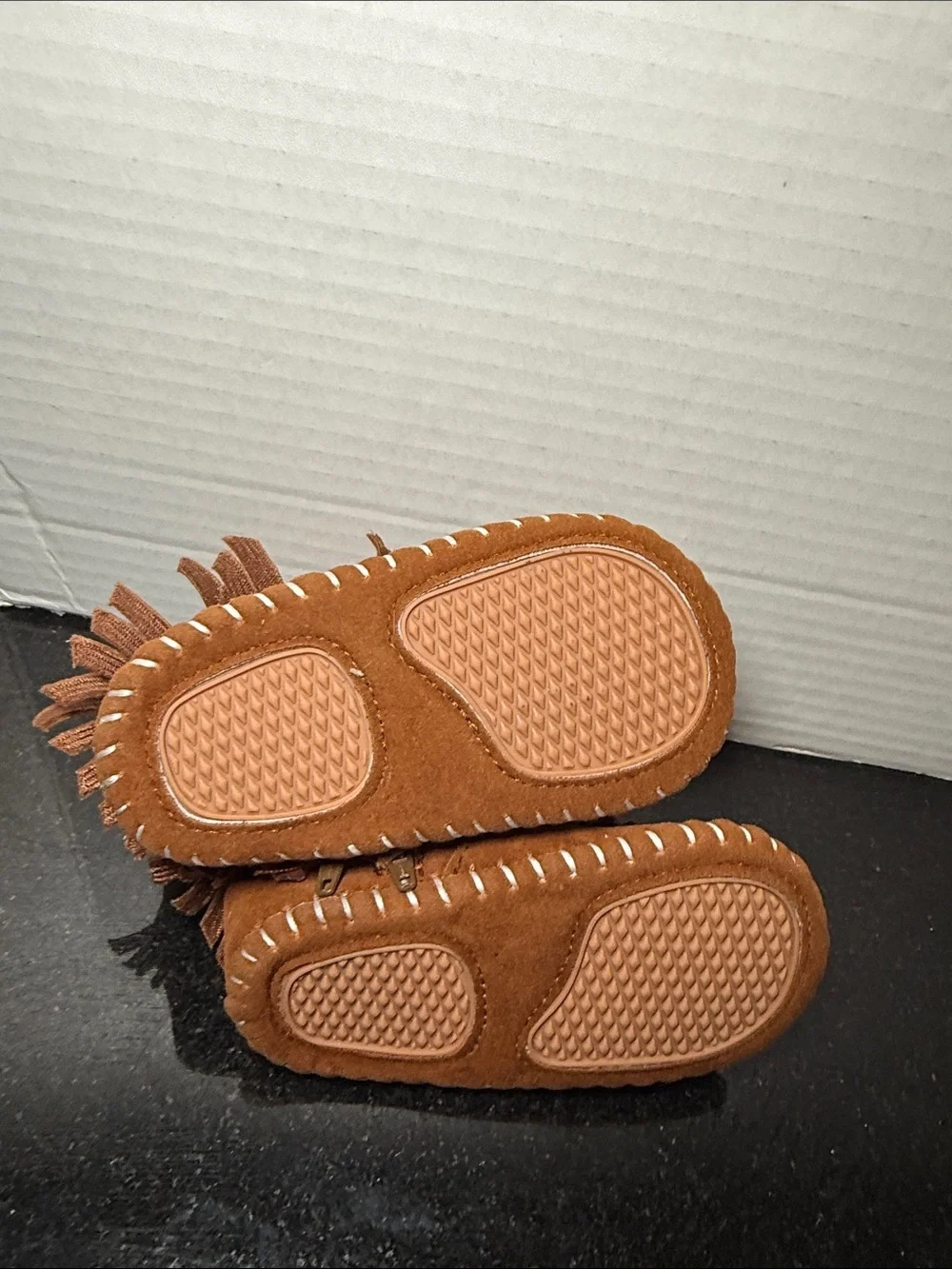 NEW! Baby Girl Faux Suede Fringe Moccasin Booties Size 2